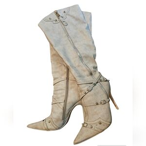 Public desire Size 9 boots